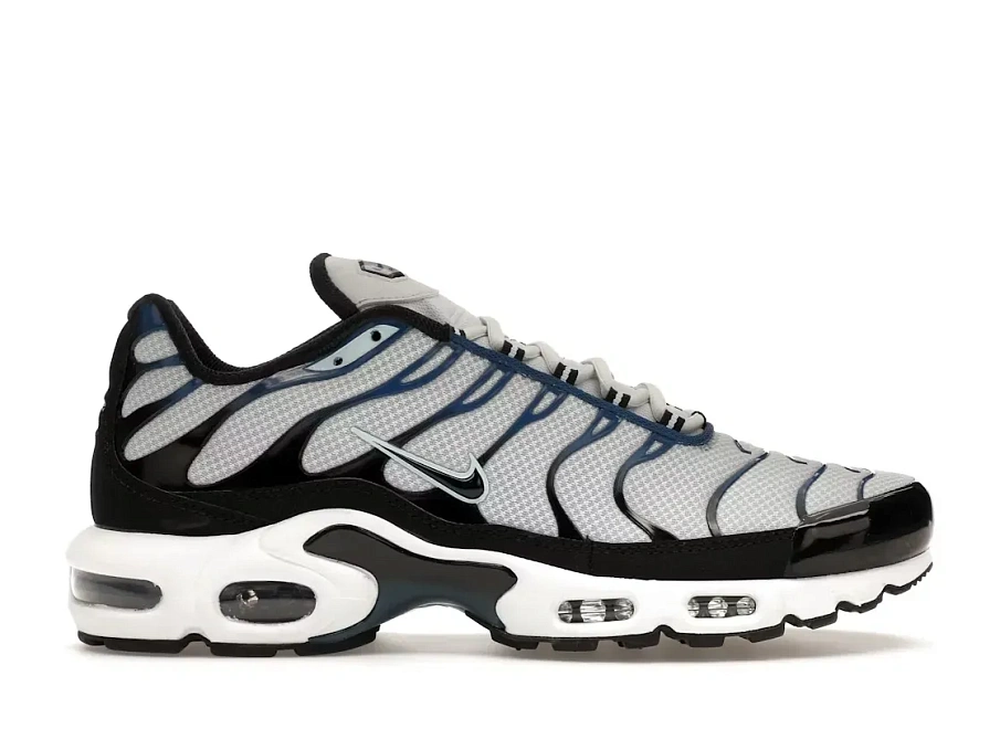 Фото № 1 с приближением к товару «‎Nike Air Max Plus»