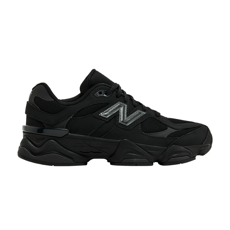 Фото № 1 с приближением к товару «‎New Balance 9060 Big Kid Black Cat»