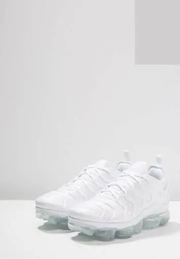 Nike Air Vapormax Plus  - 3