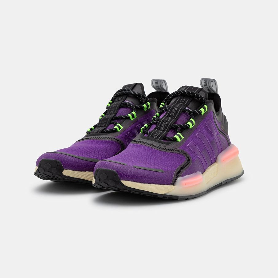 Фото № 4 с приближением к товару «‎Adidas Nmd_r1 V3 »