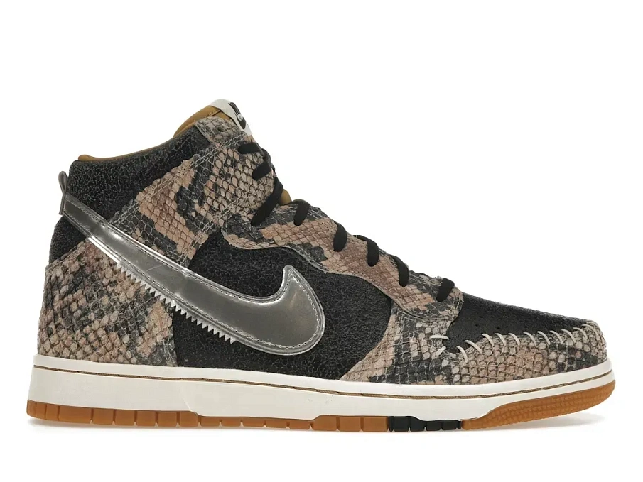 Фото № 1 с приближением к товару «‎Nike Dunk High»