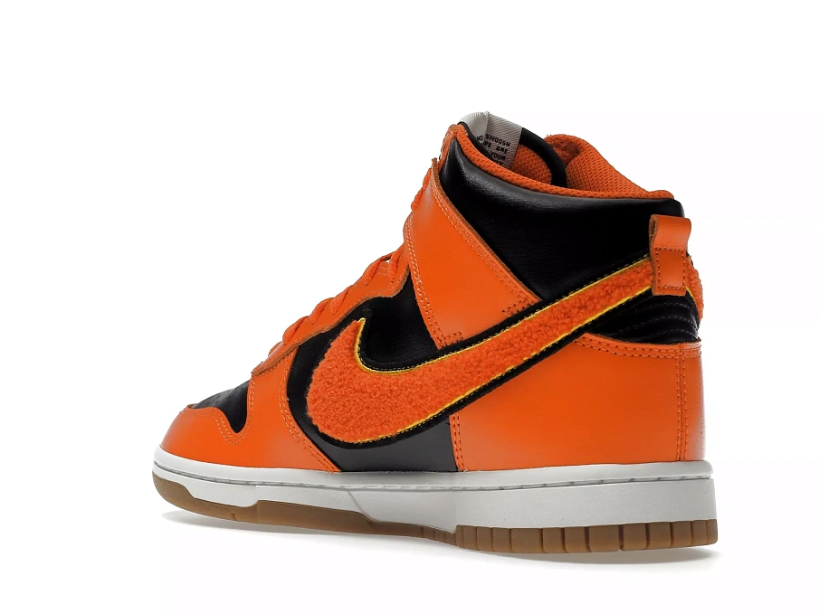 Фото № 5 с приближением к товару «‎Nike Dunk High University Chenille Swoosh Safty Orange»