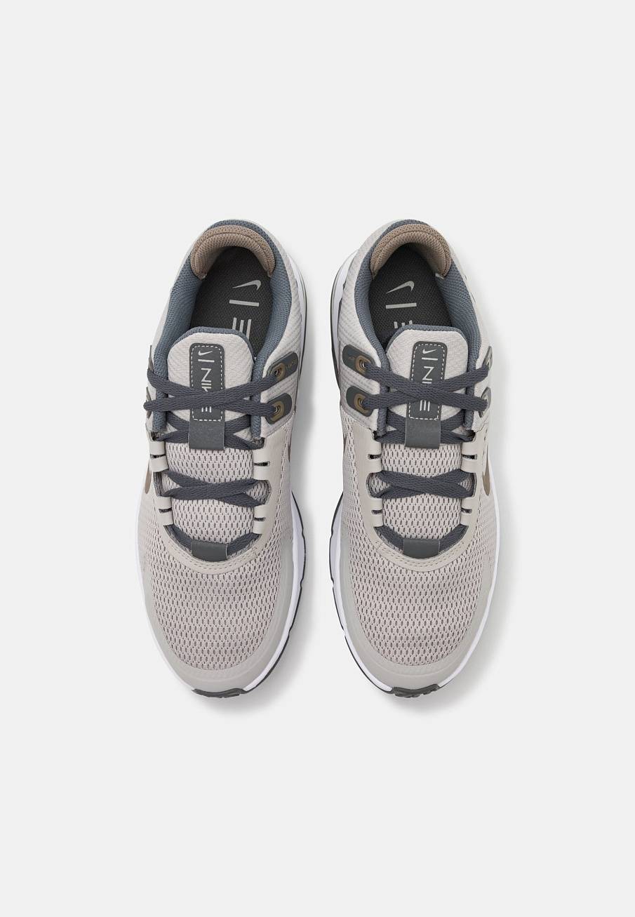 Фото № 3 с приближением к товару «‎Nike Air Max Alpha Trainer 4»