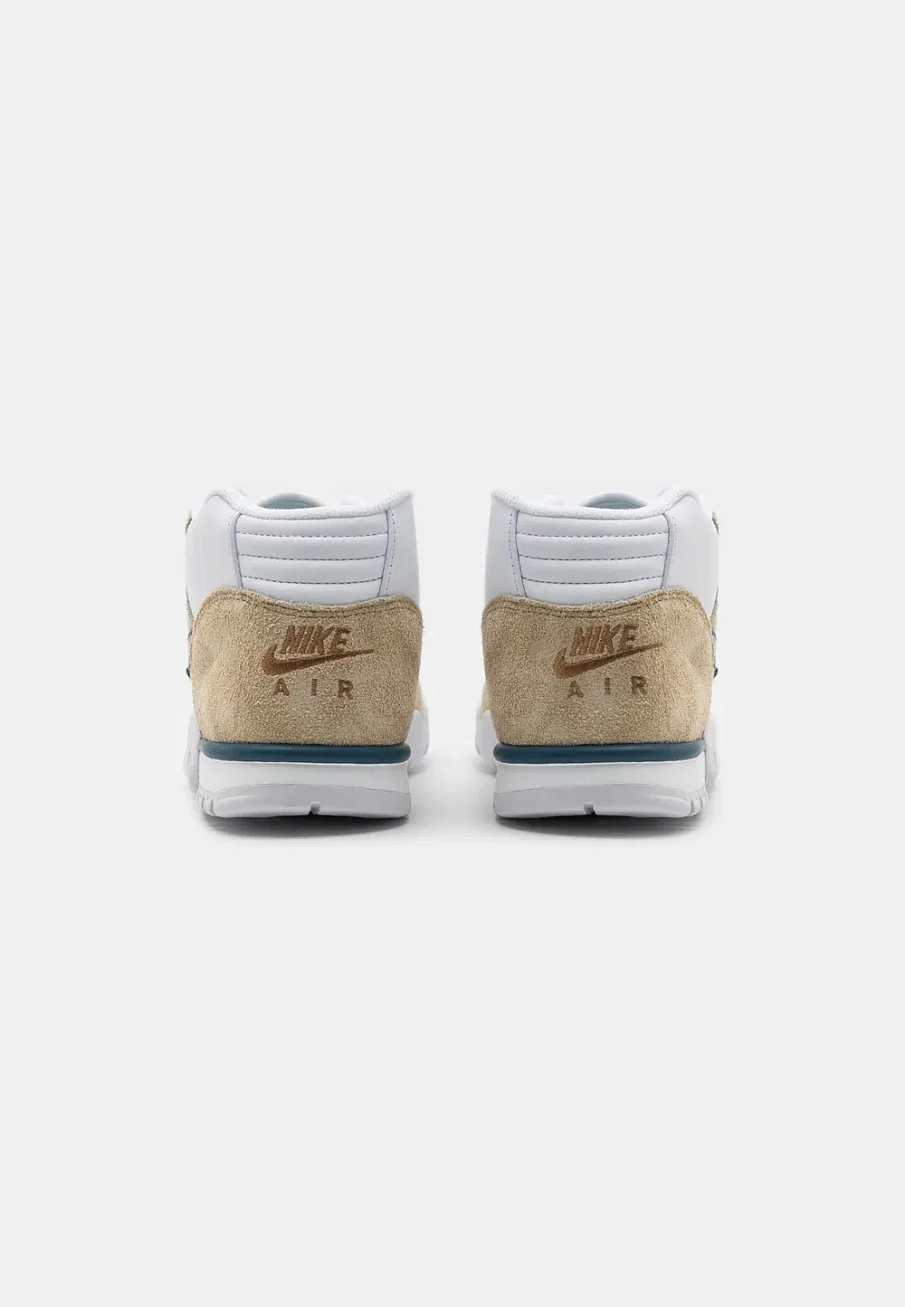 Фото № 3 с приближением к товару «‎AIR TRAINER 1 UNISEX»