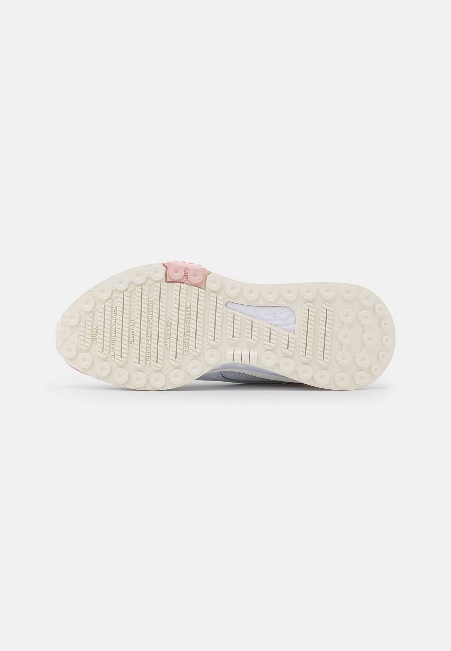 Фото № 5 с приближением к товару «‎Puma Wild Rider Soft »