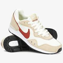 Фото № 4 с приближением к товару «‎Nike Venture Runner Wmns Shoes YellowRed»