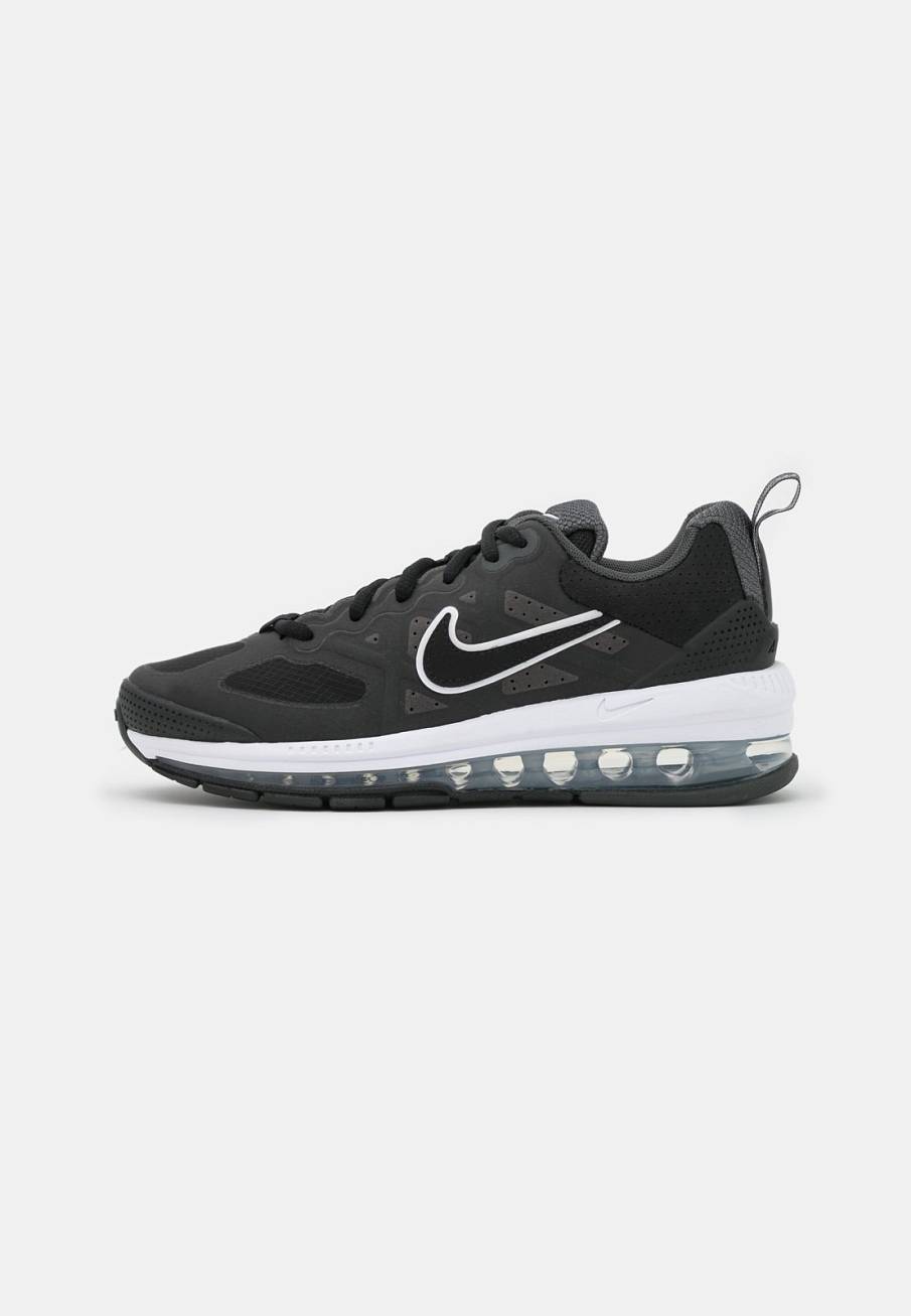 Фото № 1 с приближением к товару «‎Nike Air Max Genome »