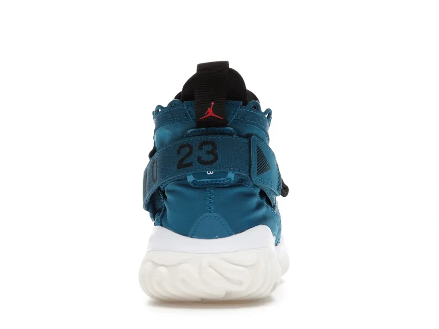 Фото № 4 с приближением к товару «‎Jordan Proto React Maybe I Destroyed The Game»