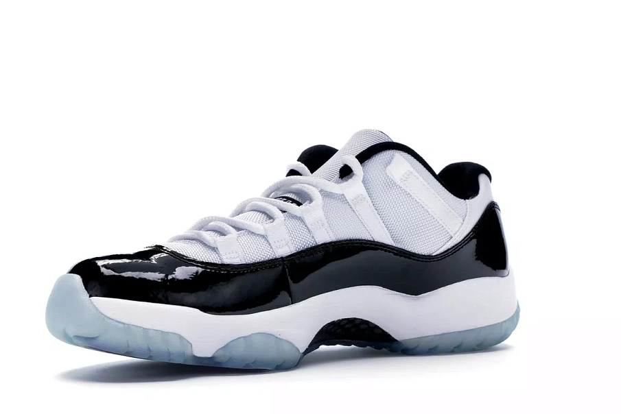 Фото № 3 с приближением к товару «‎Jordan 11 Retro Low Concord»