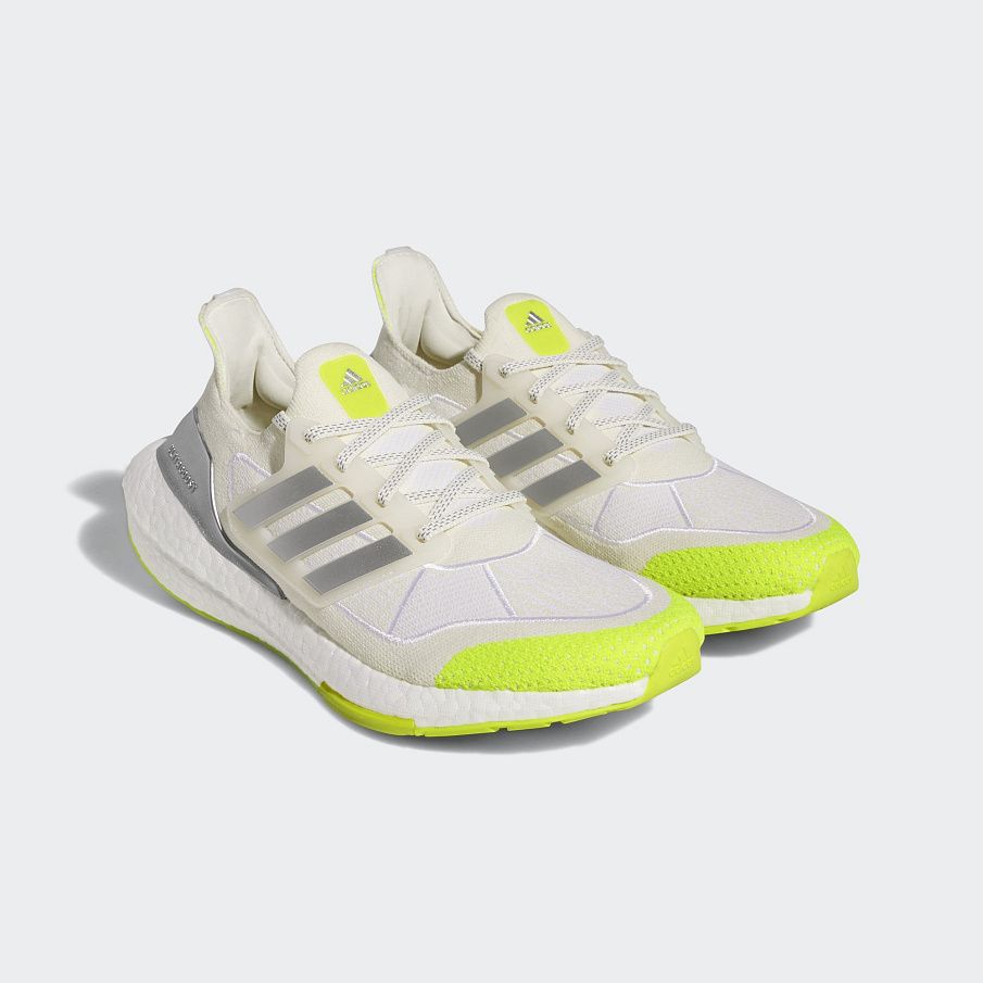 Фото № 3 с приближением к товару «‎Adidas Ivy Park Ultraboost Shoes»