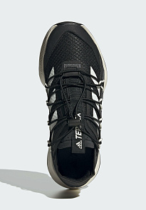 Фото № 4 с приближением к товару «‎Adidas Travel »