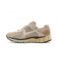 Фото № 1 с приближением к товару «‎ Nike Air Zoom Vomero 5 Running shoes»