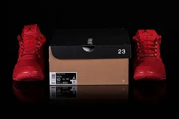 Nike Air Jordan Max 200 Triple  - 4