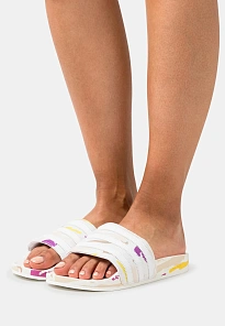 Фото № 1 с приближением к товару «‎Klapki»