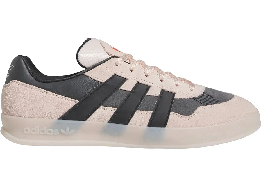 Фото № 1 с приближением к товару «‎adidas Aloha Super»