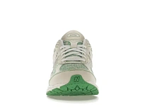 Фото № 2 с приближением к товару «‎New Balance 2002R»
