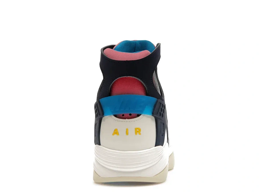 Фото № 4 с приближением к товару «‎Nike Air Flight Huarache Nike Gear Coral Chalk Laser Blue»