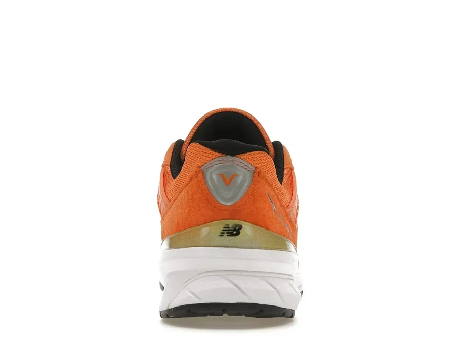 Фото № 4 с приближением к товару «‎New Balance 990v5»