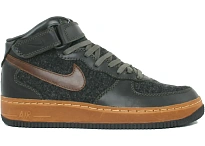 Фото № 1 с приближением к товару «‎Nike Air Force 1 Mid Inside Out Black Sable Green»
