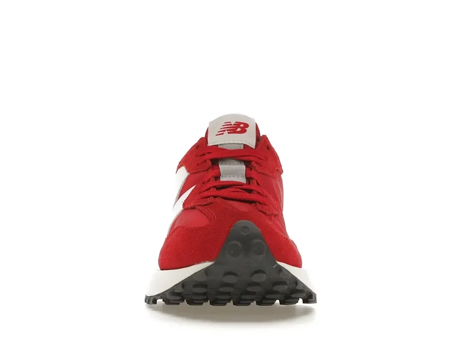 Фото № 2 с приближением к товару «‎New Balance 327»