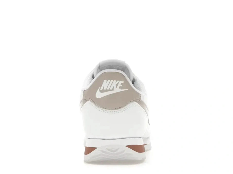 Фото № 4 с приближением к товару «‎Nike Cortez»