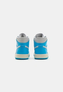 Фото № 3 с приближением к товару «‎AIR JORDAN 1 MID»