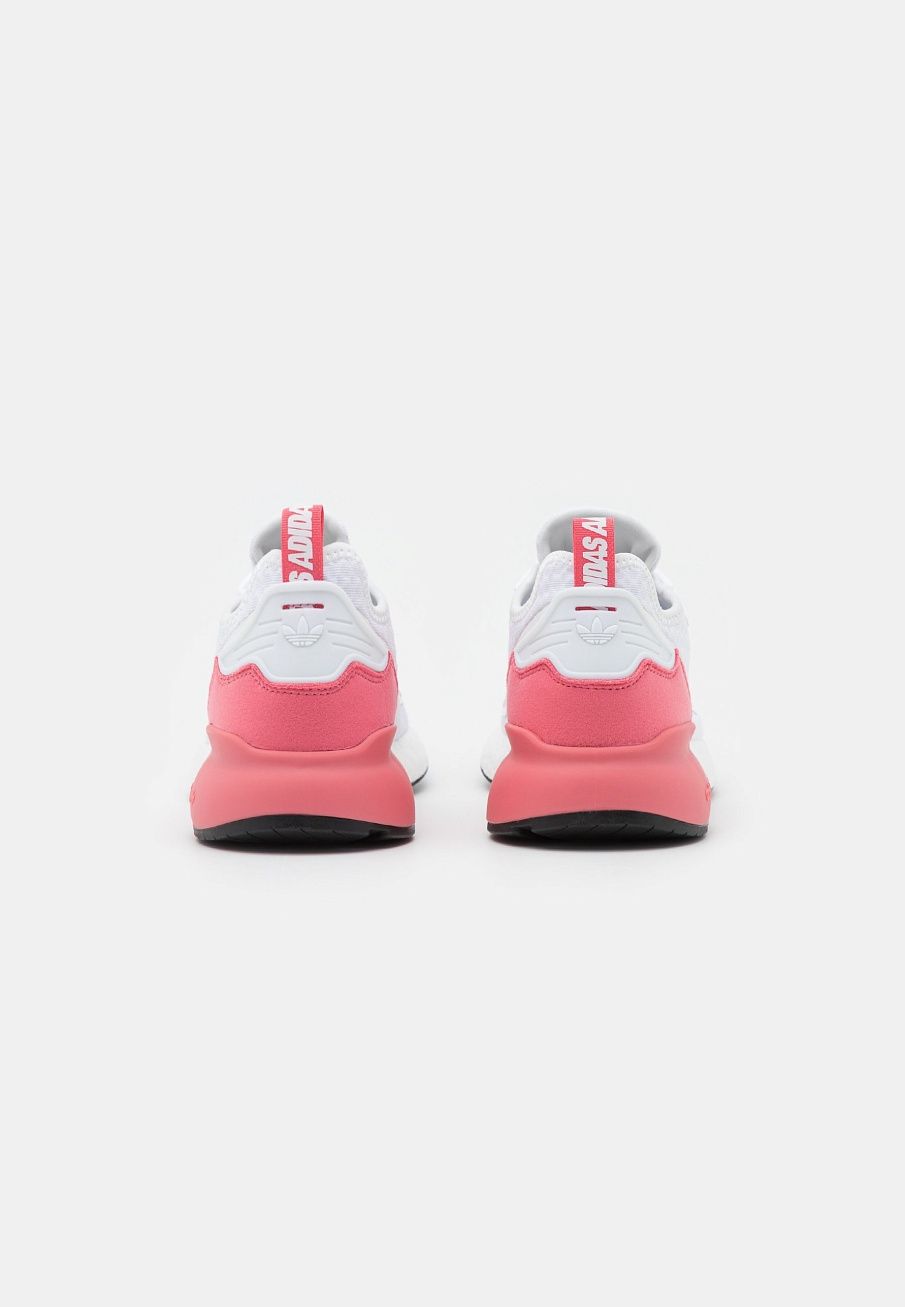 Фото № 4 с приближением к товару «‎Adidas Zx 2k Boost »