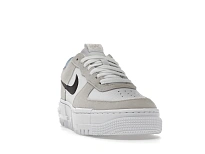 Фото № 2 с приближением к товару «‎Nike Air Force 1 Low Pixel Desert Sand »