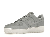Фото № 3 с приближением к товару «‎Nike Air Force 1 Low 07 PRM Wolf Grey »