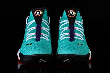 Nike Lebron 16 Hyper Jade  - 2
