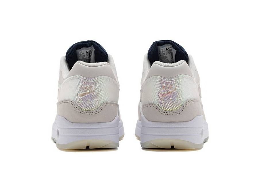 Фото № 3 с приближением к товару «‎Nike Air Max 1 ‘la Ville Lumiere’ Wmns»