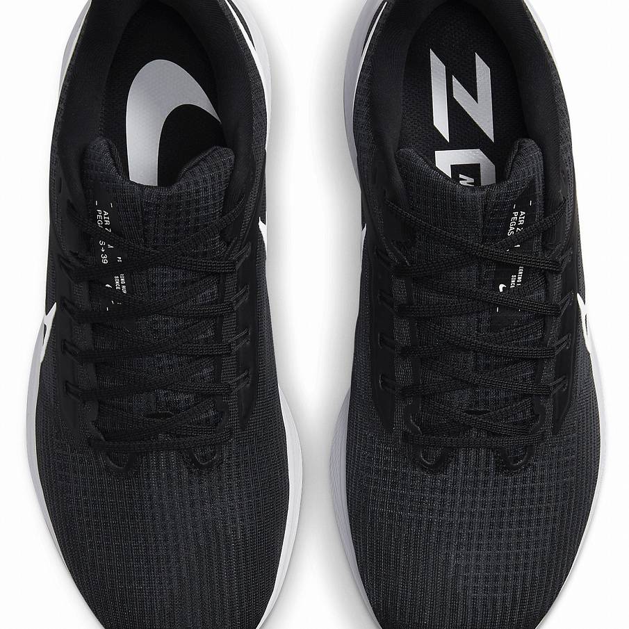 Фото № 3 с приближением к товару «‎Nike Air Zoom»