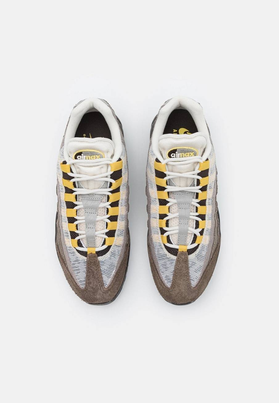 Фото № 3 с приближением к товару «‎Nike Air Max 95 »