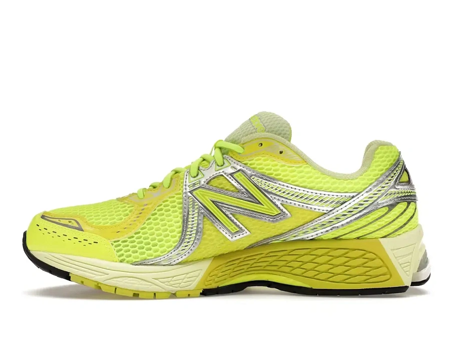 Фото № 3 с приближением к товару «‎New Balance 860v2»