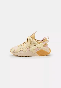 Фото № 1 с приближением к товару «‎AIR HUARACHE»