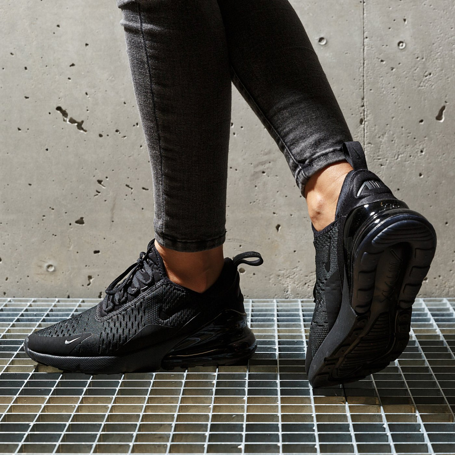 Фото № 2 с приближением к товару «‎Nike Air W Max 270»