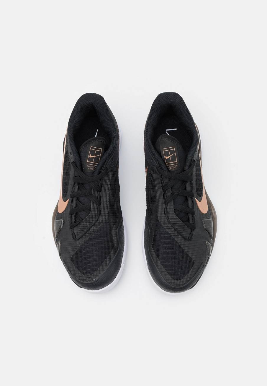 Фото № 4 с приближением к товару «‎Nike Court Air Zoom Vapor Pro»