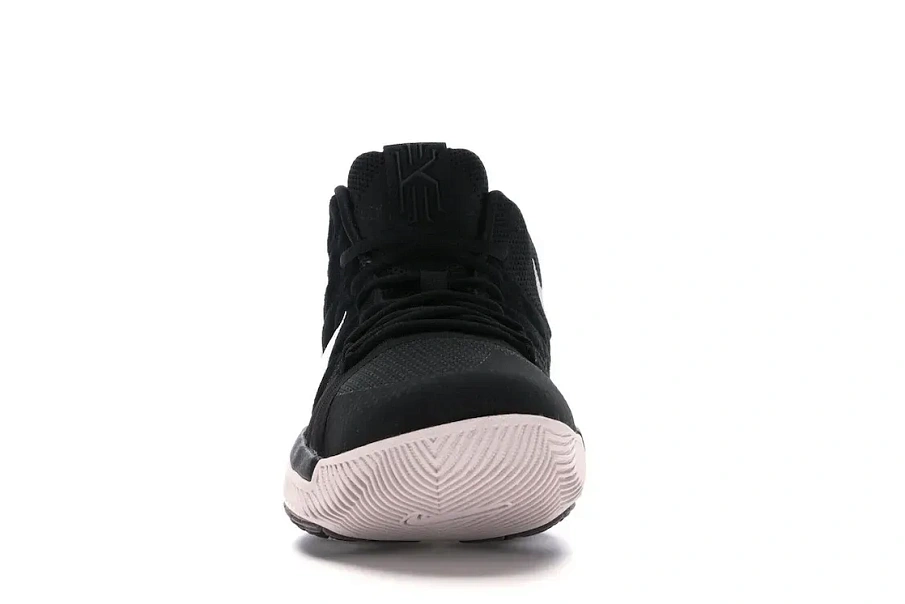 Фото № 2 с приближением к товару «‎Nike Kyrie 3 Black Suede»