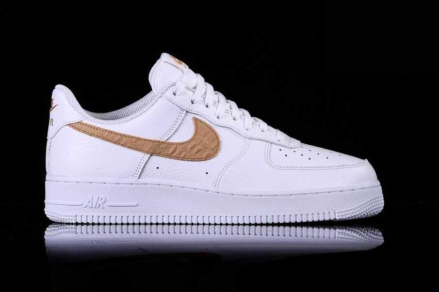 Фото № 2 с приближением к товару «‎Nike Air Force 1 Lv8 Pony Swoosh »