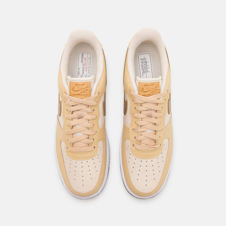 Фото № 4 с приближением к товару «‎Nike Air Force 1 ’07 Lv8 Emb »