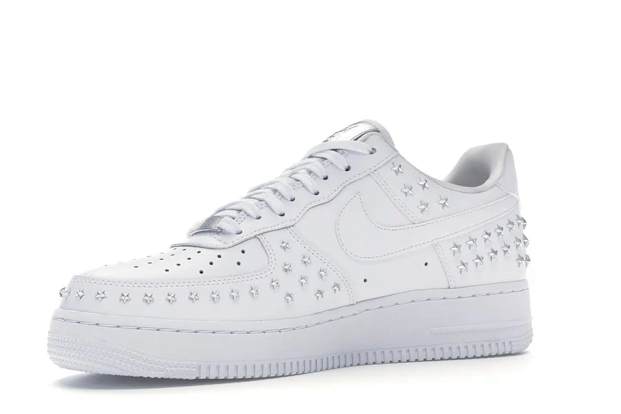 Фото № 3 с приближением к товару «‎Nike Air Force 1 Low 07 XX White Studded »