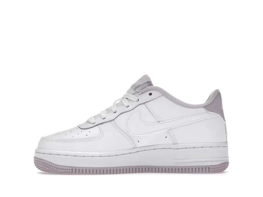 Фото № 3 с приближением к товару «‎Nike Air Force 1 Low»