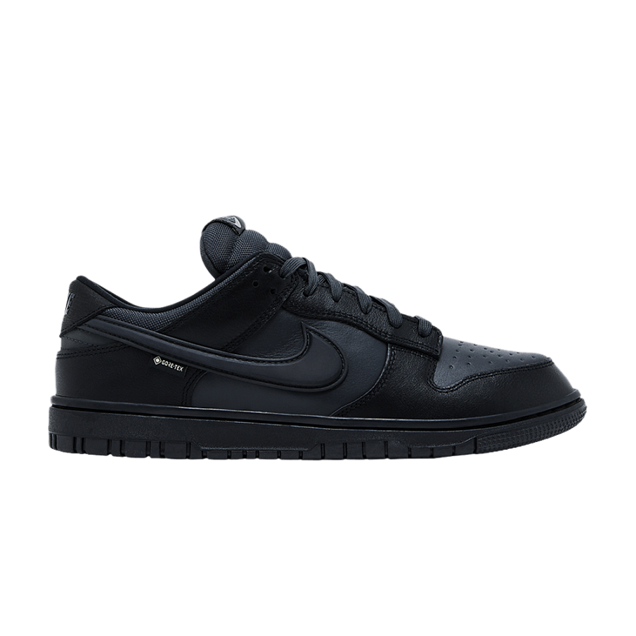 Фото № 1 с приближением к товару «‎Nike Dunk Low GORE-TEX Triple Black»