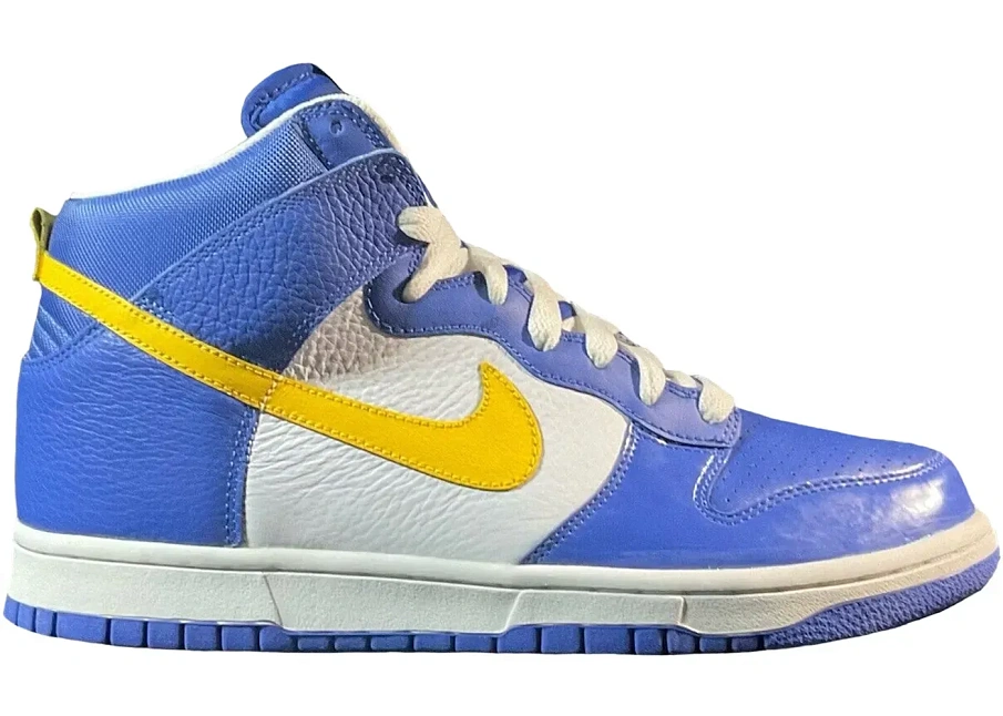 Фото № 1 с приближением к товару «‎Nike Dunk High»