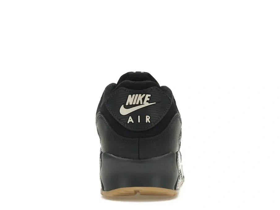 Фото № 4 с приближением к товару «‎Nike Air Max 90 Black Smoke Grey Gum Reflective»