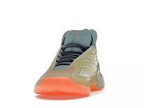 Фото № 4 с приближением к товару «‎adidas Yeezy QNTM Hi-Res Coral»