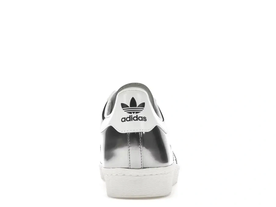 Фото № 4 с приближением к товару «‎adidas Superstar»