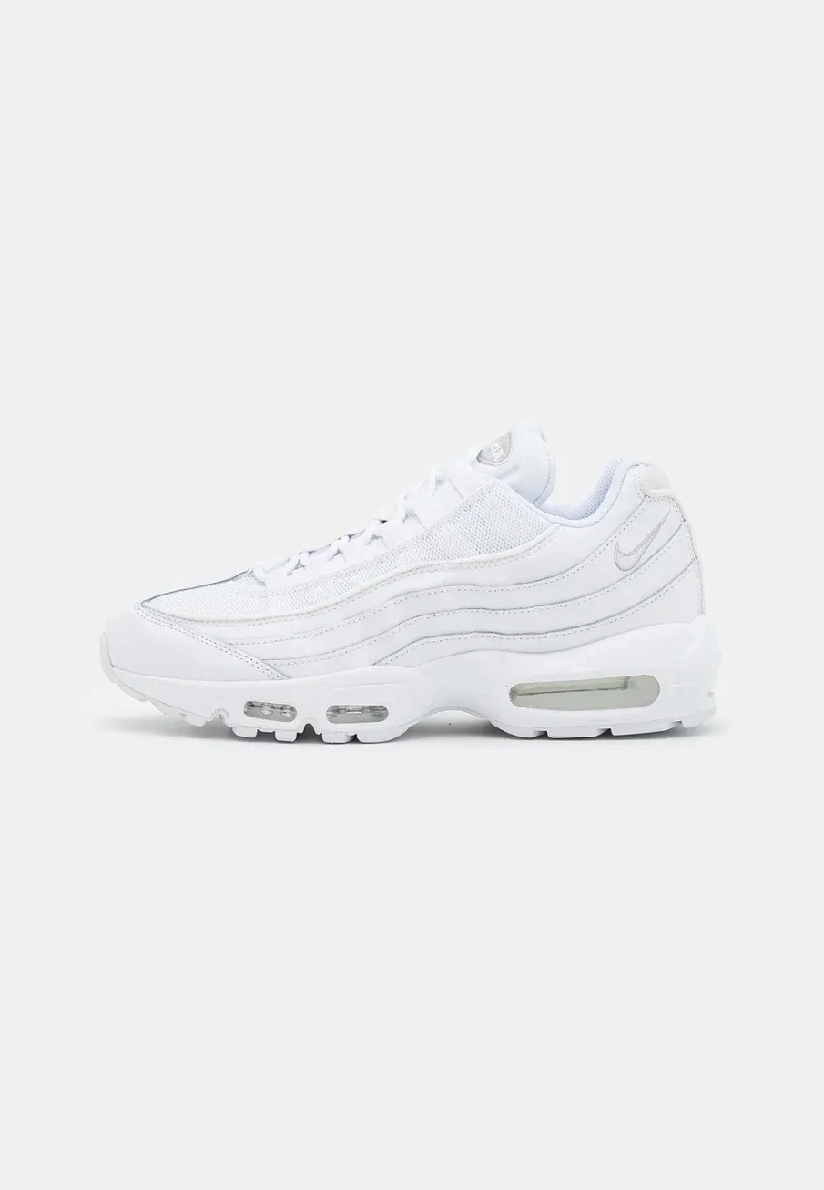 Фото № 1 с приближением к товару «‎AIR MAX ESSENTIAL»