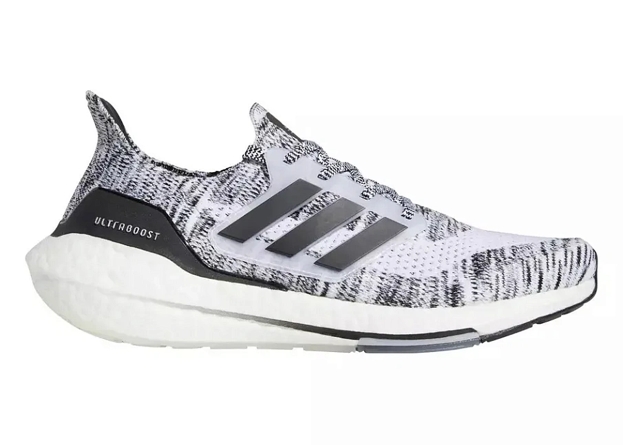 Фото № 1 с приближением к товару «‎adidas Ultra Boost 21 White Black»