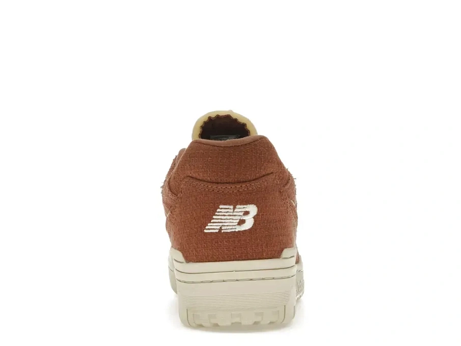 Фото № 4 с приближением к товару «‎New Balance 550»